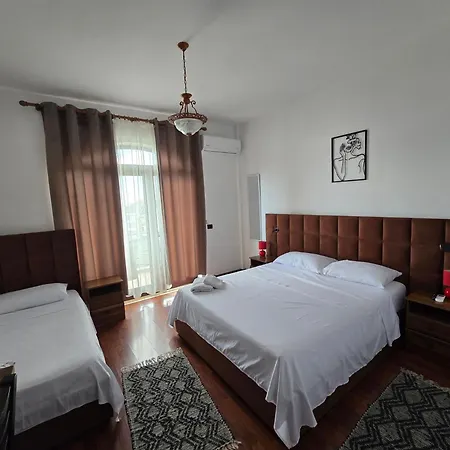 فندق Hotelgrand Krujë